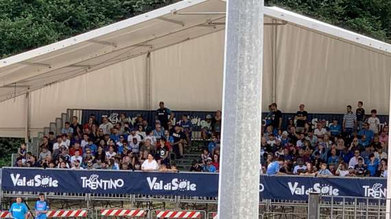 La nuova tribuna laterale è ora completamente riempita