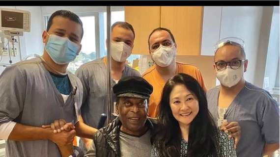 Brasile in ansia: Pelé di nuovo ricoverato in ospedale a San Paolo