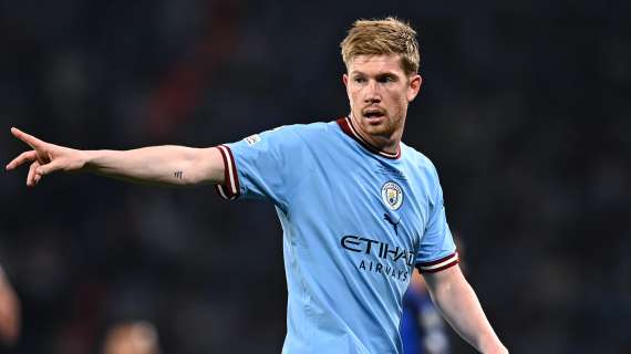 "King Kev", il Manchester City saluta De Bruyne: coreografia da pelle d'oca all'Etihad
