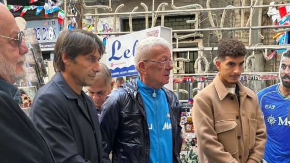 Il Napoli omaggia Diego: ADL, Conte e Di Lorenzo a Largo Maradona