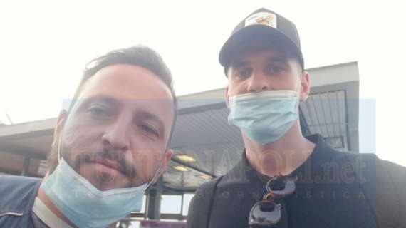 FOTO TN - "Arek, non andare alla Juve": la reazione di Milik alla richiesta di un tifoso