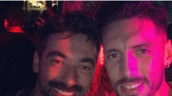 FOTO - Incontro tra ex azzurri: José Sosa incrocia Lavezzi, selfie sui social per i due argentini