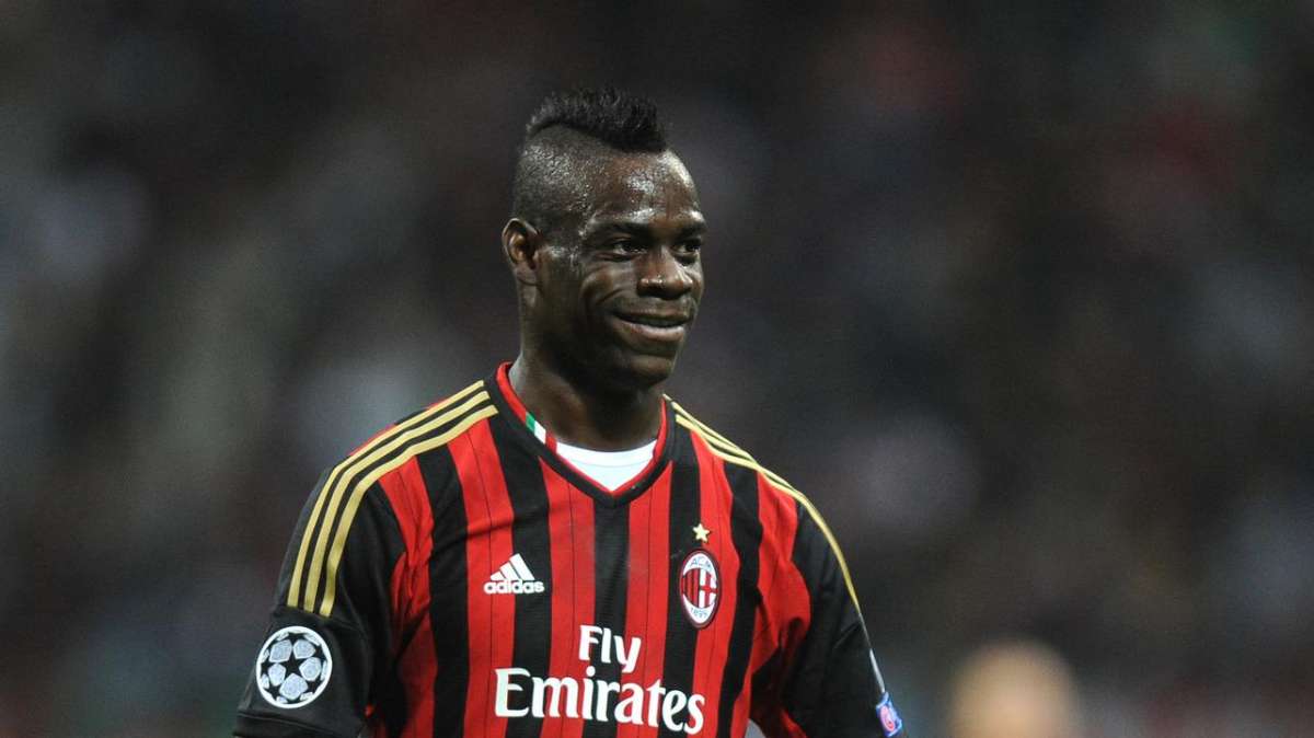 Raffaella Fico: "A Balotelli preferisco Higuain! Non bisogna cadere nelle provocazioni del rossonero"