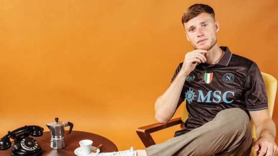 SSC Napoli lancia 'Cafè', la terza maglia 2025-26: foto e dettagli