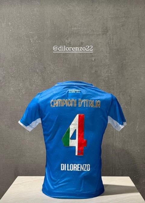 Di Lorenzo, super-regalo per i compagni del 4° Scudetto: commissionati 18 busti azzurri