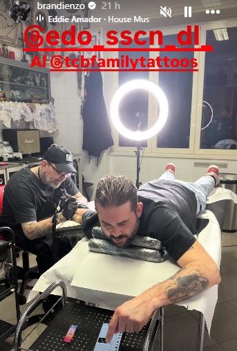 Nuovo tatuaggio per Edo De Laurentiis con dedica speciale 