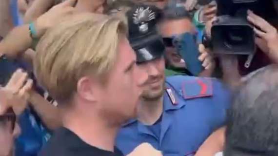 De Bruyne, il primo post da calciatore del Napoli: "Sono qui!"