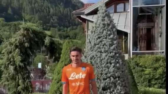 VIDEO - “Bentornati ragazzi”, il Napoli accoglie gli azzurri arrivati oggi a Dimaro