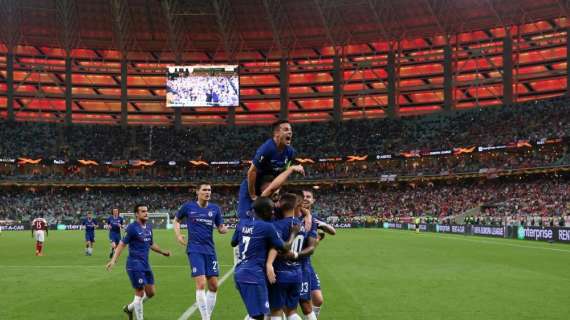 FOTO - Il Chelsea segue il Liverpool, 'Blues' inginocchiati per George Floyd: "Black Lives Matter"