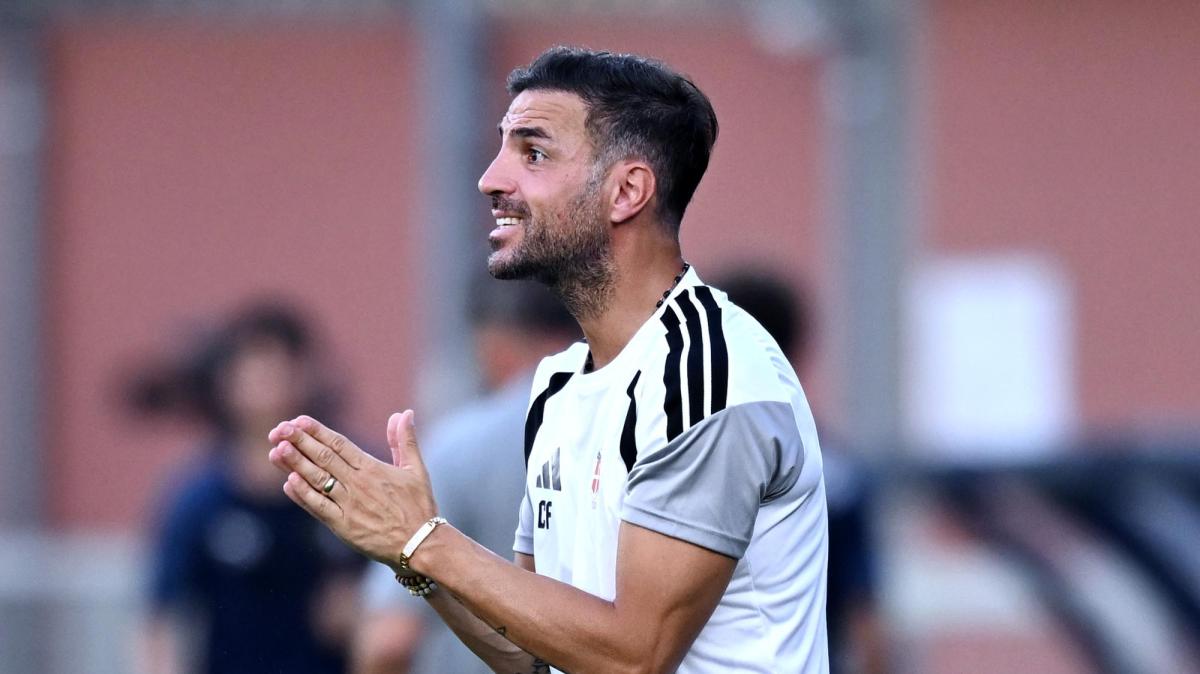 Como, Fabregas: "Partita da gestire, se corri dietro all'avversario dopo 30' fai fatica"