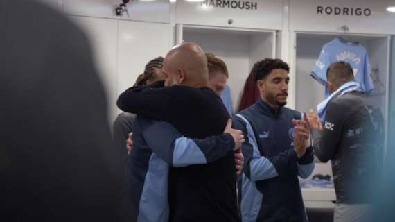 Guardiola, discorso da brividi all'ultima di De Bruyne: "Senza di te era impossibile"