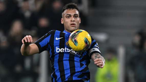 Inter, Lautaro è tornato ad Appiano: domani gli esami per chiarire l'infortunio