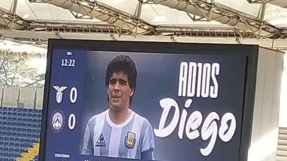 FOTO - "Adios, Diego": bel tributo a Maradona all'Olimpico durante Lazio-Udinese