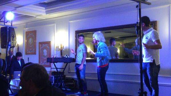 FOTO - Insigne canta con il comico Vivo D'Angelo: "Quel ragazzo della Curva B...."