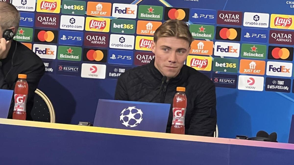 Hojlund in conferenza: "Osservo sempre Lukaku, possiamo giocare in coppia. Assenze? Siamo forti lo stesso"