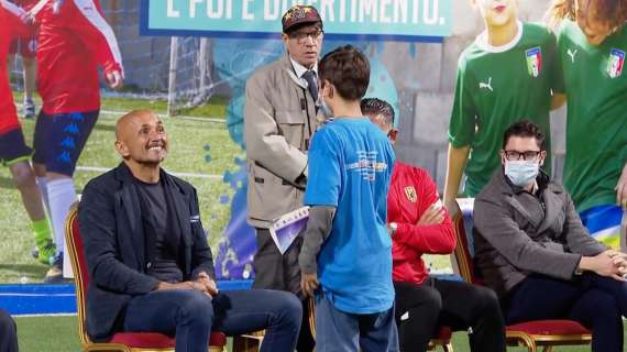 Spalletti inaugura un centro sportivo ad Acerra: "Insieme siamo più forti! Io sono partito da qui..."