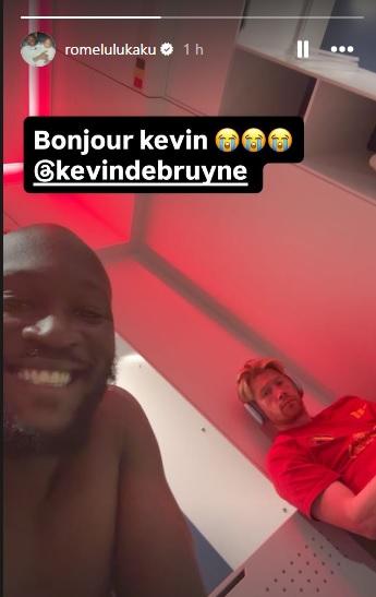 Lukaku scherza con De Bruyne: il siparietto social dal ritiro del Belgio