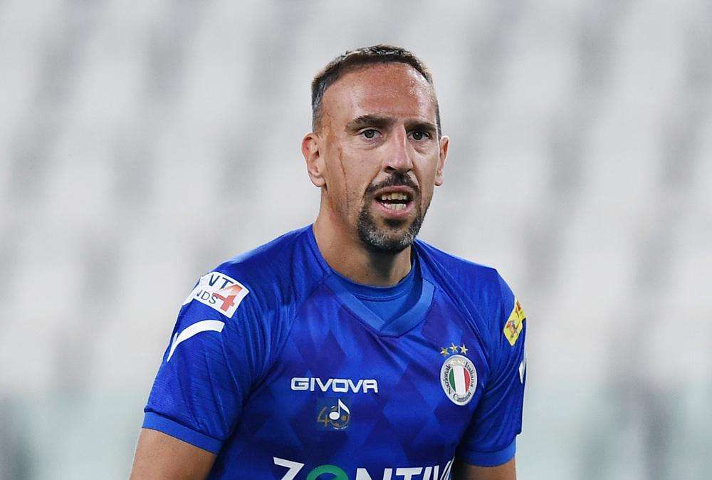 Ribery ancora senza squadra: Lazio e Spezia interessate al francese