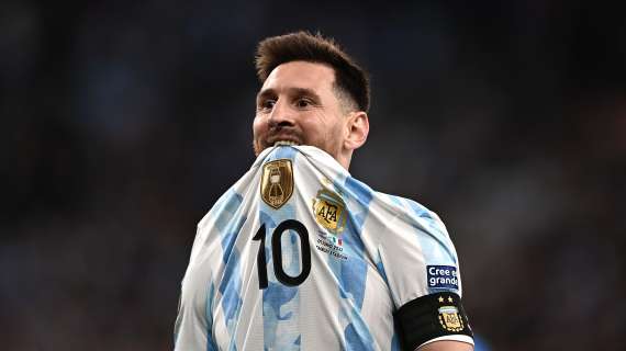 "Preghi Dio che non lo trovi!”. Il pugile Alvarez minaccia Messi dopo Argentina-Messico: il motivo 
