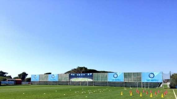 FOTO - Napoli al lavoro a Castel Volturno: il campo del centro sportivo attende gli azzurri