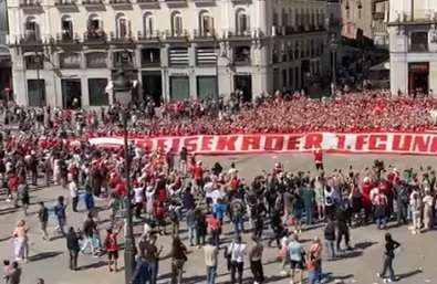 VIDEO - Real Madrid-Union Berlino, i tifosi tedeschi invadono Puerta del Sol