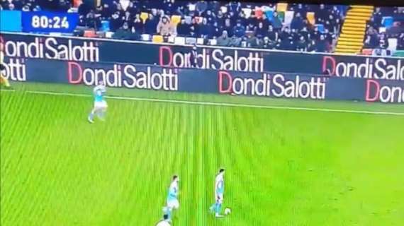 Mario Rui riparte, ma Mertens si ferma all’80’ sull’1-1: polemiche sui social e immagini virali