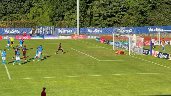 Meret intuisce ma non la trattiene: Arezzo in vantaggio su rigore