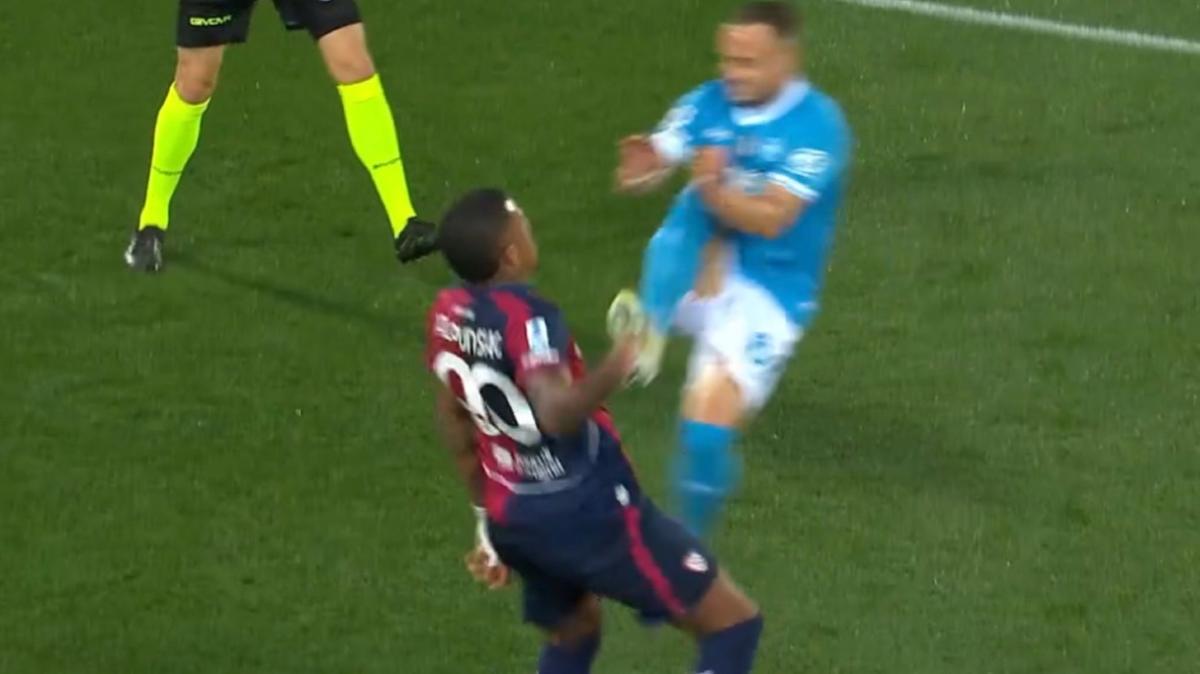 Lobotka era da rosso? Calvarese: "Ammorbidisce il contatto, decisione corretta"