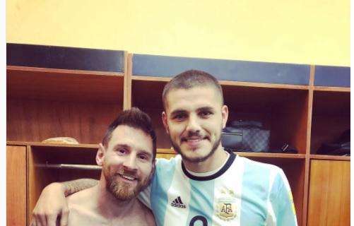 FOTO - Icardi posa con Messi, frecciata a Maradona? "E' lui il migliore della storia, senza dubbio"