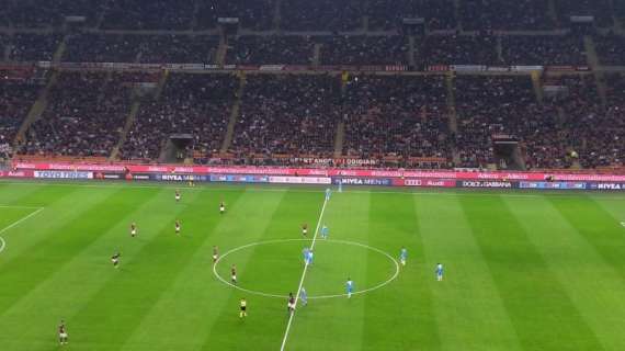 Insigne fa Il Magnifico, il Meazza abbandona il Milan: alcuni tifosi lasciano lo stadio