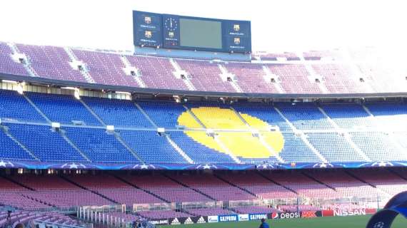 Tifosi azzurri in ogni settore del Camp Nou: mobilitazione dei napoletani in Spagna