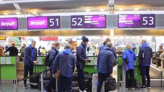 FOTO - Dinamo Kiev verso Napoli: gli ucraini in aeroporto, tra poco la partenza
