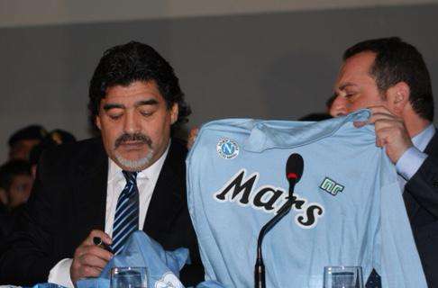 Maradona, l'amico manager: "E' crollato, l'hanno lasciato morire da solo! Ora sarà guerra..."
