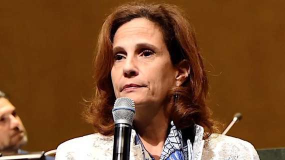 Coronavirus, la virologa Capua: "È più importante vaccinarsi per l’influenza"