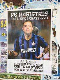 FOTO - Manifesti contro De Magistris con la maglia dell'Inter: "Con te lo stadio non si rifà di sicuro"