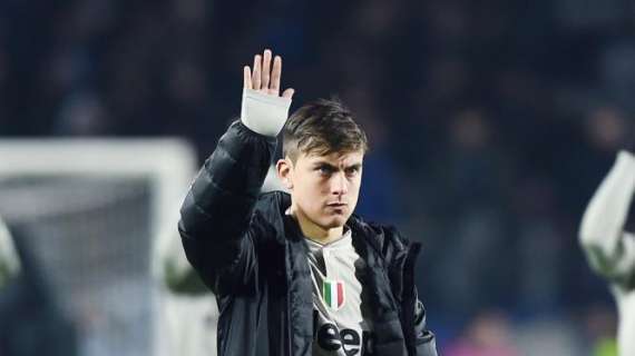 Assurdo Dybala, lascia la panchina e torna negli spogliatoi dopo il terzo cambio. Allegri: "Avrà avuto freddo"