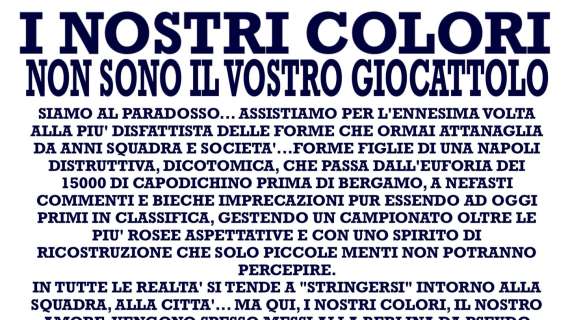 “Giù le mani dal Napoli”, il volantino di Curva A e B contro disfattismo e tifo occasionale