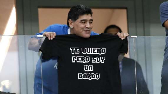 Il cuore di Maradona: "Pronto a tagliarmi lo stipendio per aiutare colleghi in difficoltà"