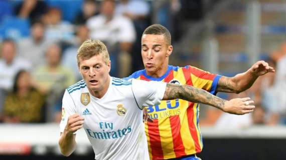 Sportitalia - Il Napoli valuta Rodrigo del Valencia. Passi avanti per Almendra, sempre attuale Lozano