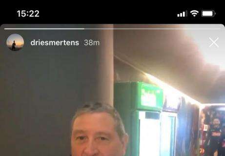 FOTO - "Grazie per i sorrisi in questi brutti momenti", il messaggio di Mertens a Starace