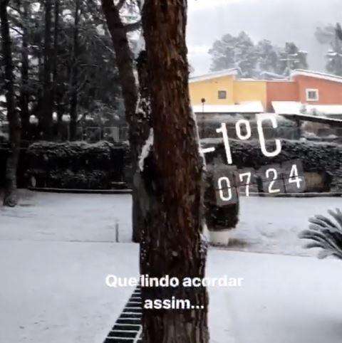 VIDEO - Neve su Napoli, stupore anche in casa Allan: "Che bello svegliarsi così"