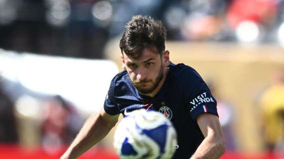 Kvaratskhelia, infortunio alla vigilia della Champions: il PSG lo perde per l'Atalanta?