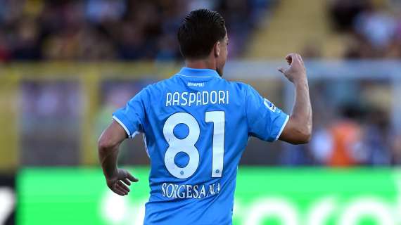Gol su punizione! Il Napoli passa a Lecce: altro gol pesante di Raspadori