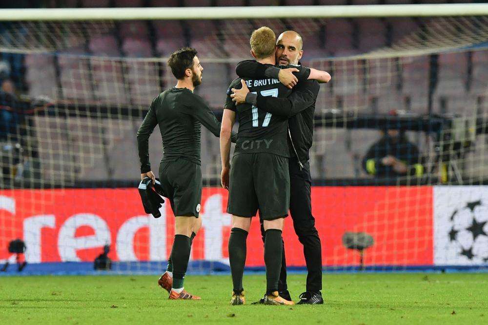 Le pagelle del Manchester City - Insigne fa fare brutta figura a Danilo. Stones muro, Sané scheggia
