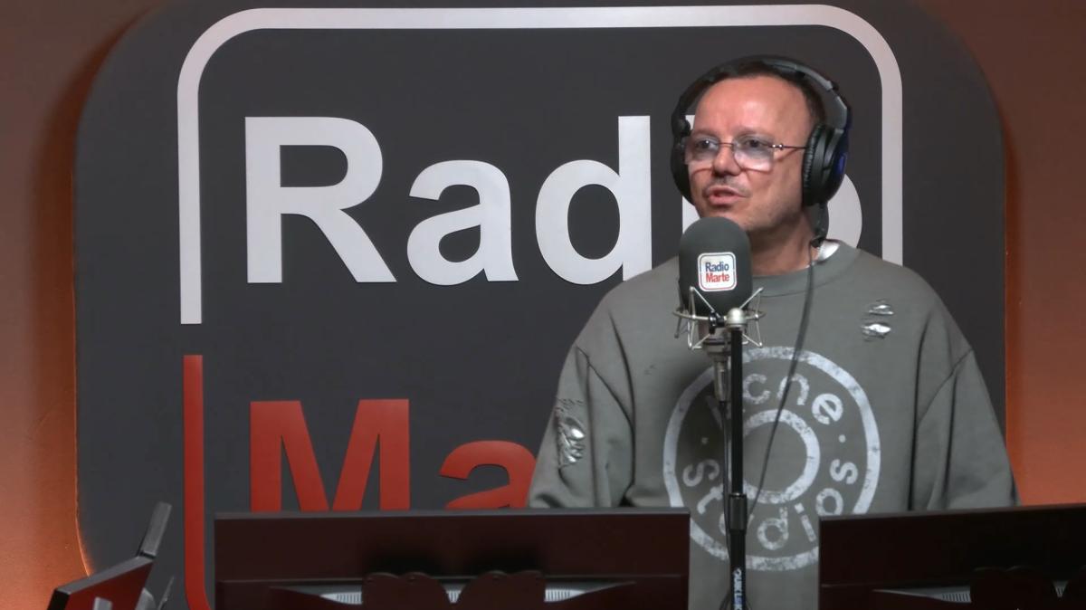 Gigi D'Alessio: "Dispiaciuto per i fischi a Spalletti. Conte? E' il nostro direttore d’orchestra"