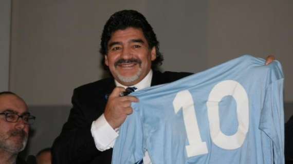 Maradona ai suoi compagni dell'86: "Altro che Cile, noi battemmo la Germania! Capite la differenza? Se Aguero sapesse..."