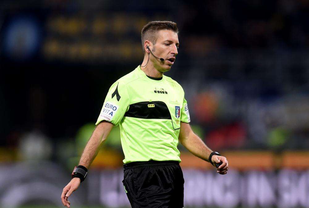 Serie A, gli arbitri: Napoli-Roma a Massa, al VAR il disastroso Fabbri di Juve-Atalanta! Lazio-Juve a Banti