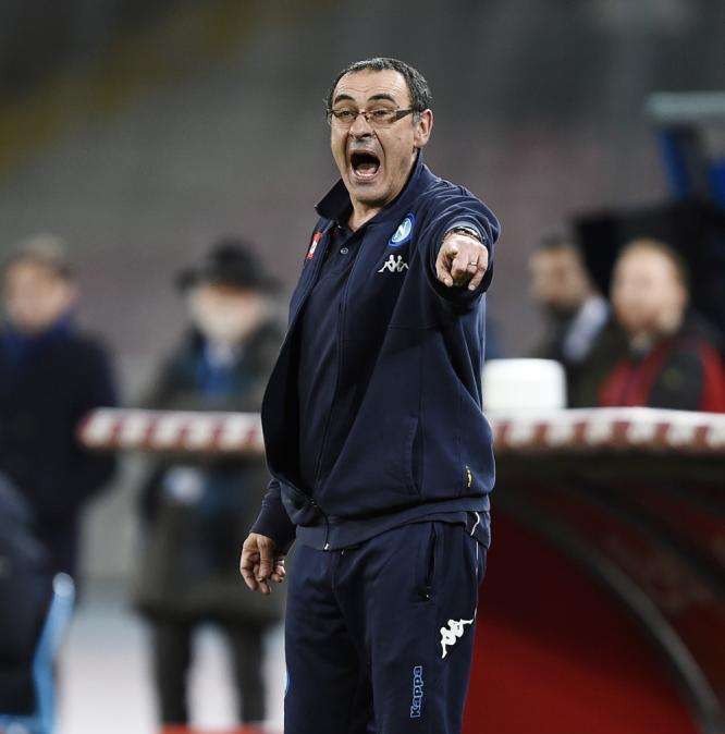 Retroscena Kiss Kiss - Sarri alla squadra dopo il ko con la Roma: "Non molliamo, siamo i più forti!"