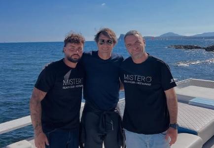 Sole e spiaggia per Conte: ecco dove ha trascorso il 25 aprile