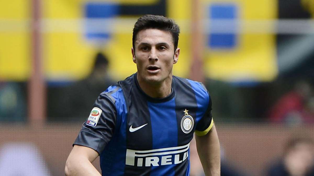 Napoli-Inter, al San Paolo uno striscione per Javier Zanetti